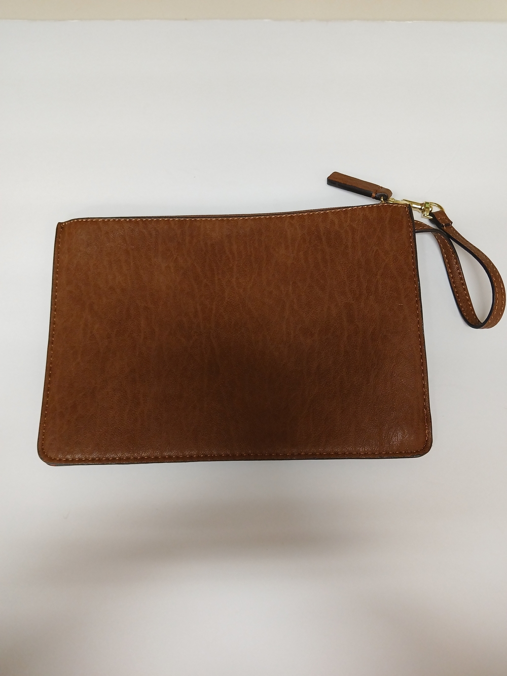 ❗️NWOT Calvin Klein Cognac Leather Wristlet Pouch - Picture 2 of 5